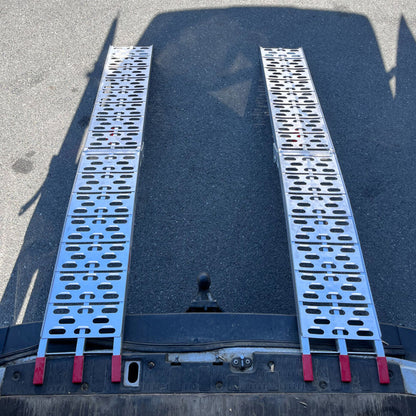 Rampe arquée en aluminium robuste à deux sections pour ATV/UTV – Argent, pliable pour remorque, moto et pickup.
